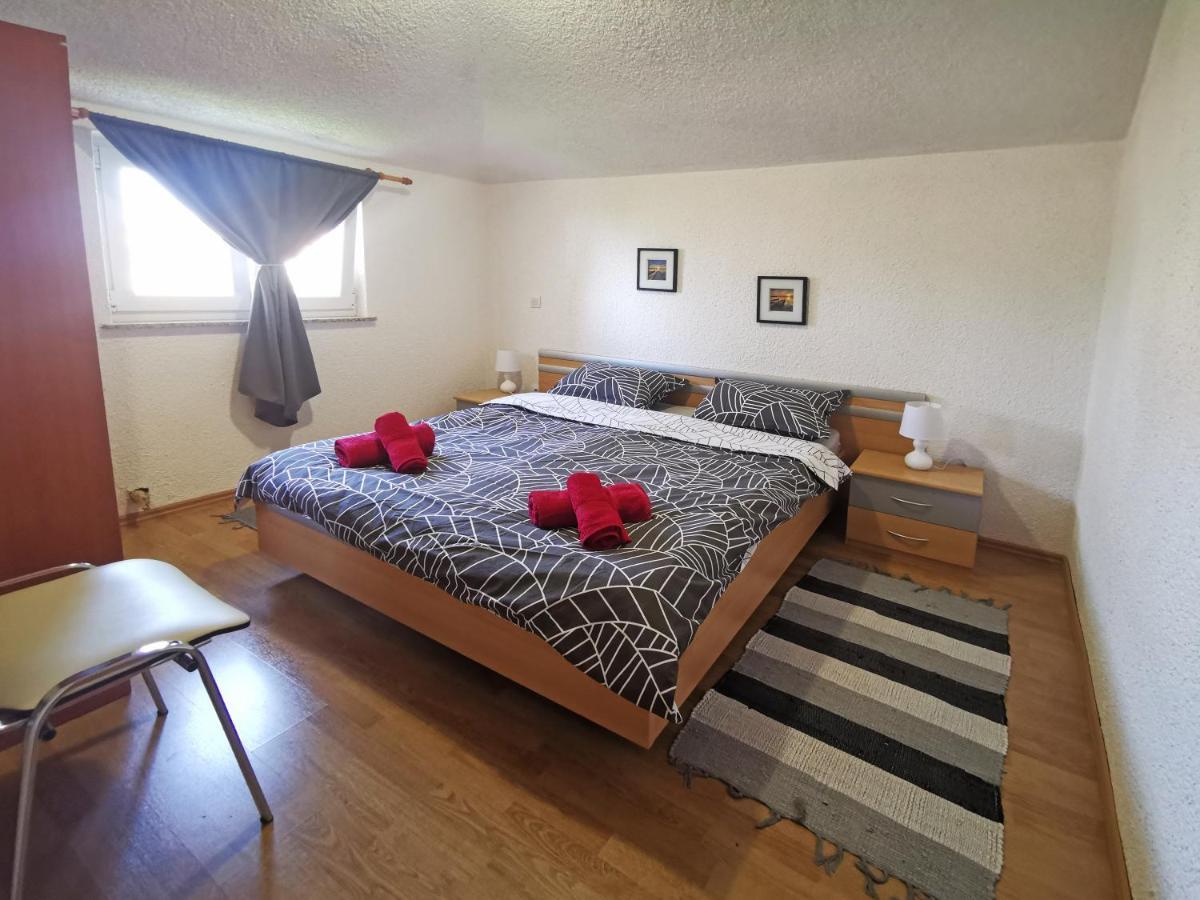 Apartman Luna Sveti Lovreč Pazenatički Exterior foto