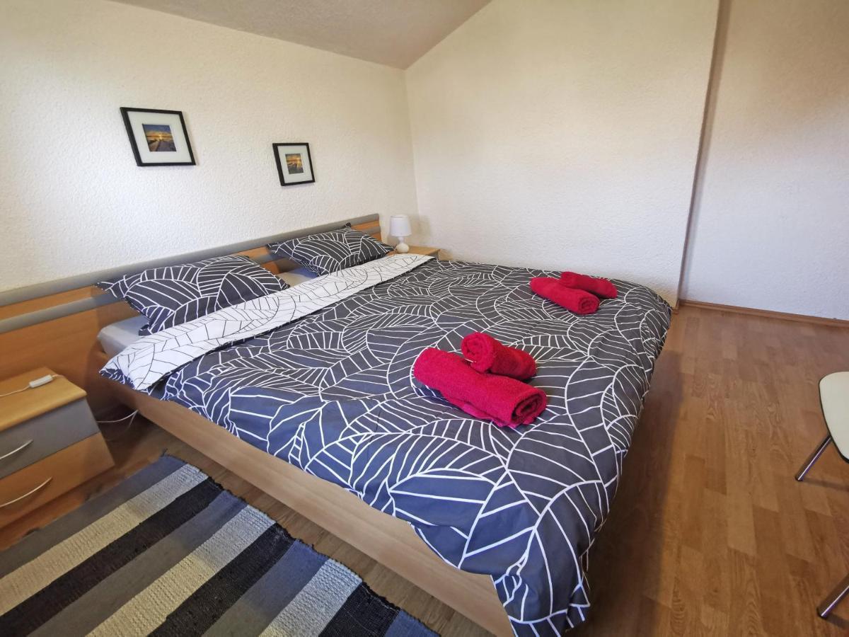 Apartman Luna Sveti Lovreč Pazenatički Exterior foto