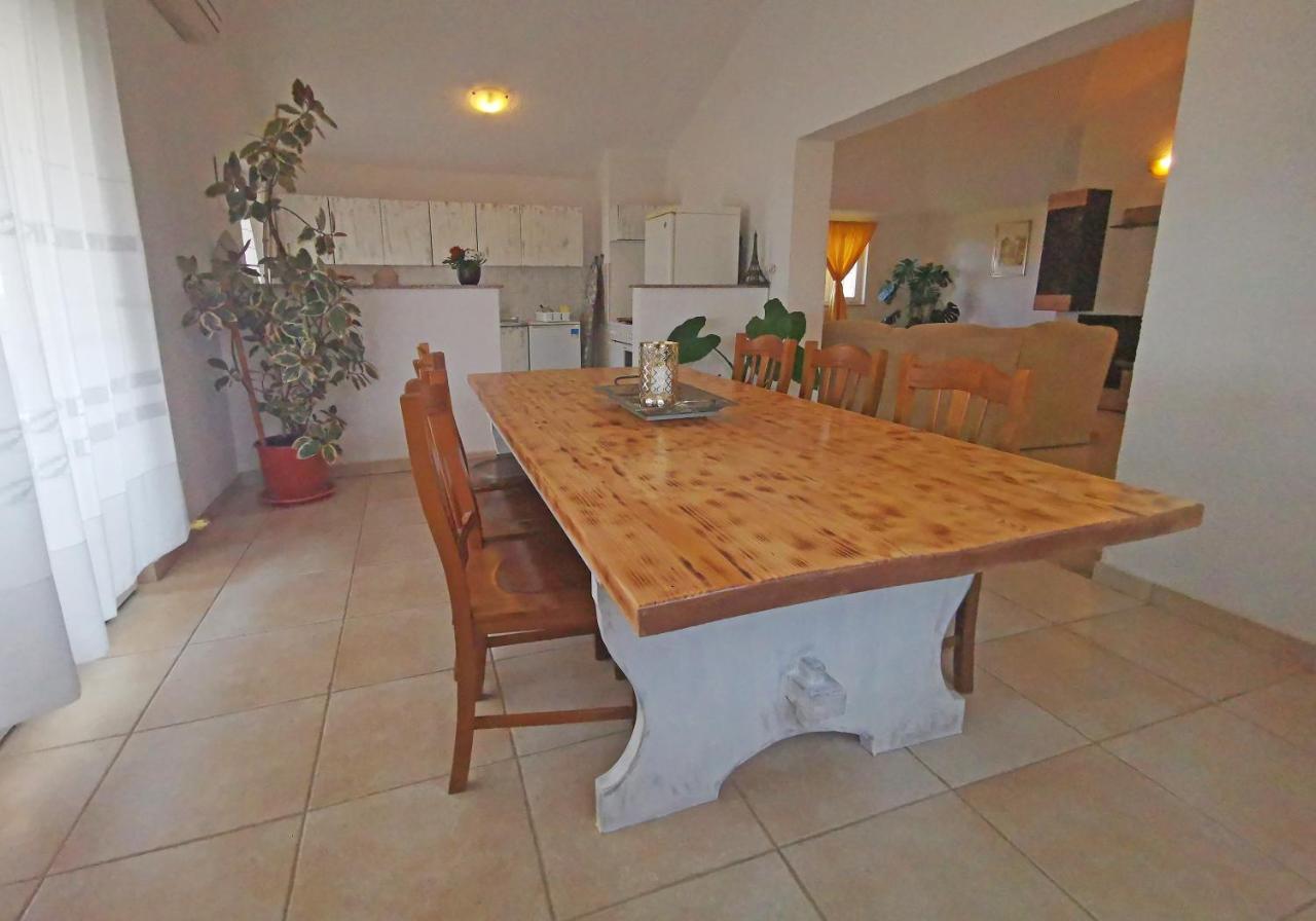 Apartman Luna Sveti Lovreč Pazenatički Exterior foto